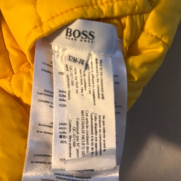 Hugo Boss 12m Unworn Reversible Puffer Vest - Picture 2 of 3
